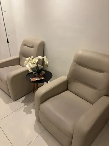 Duas Poltronas Reclináveis