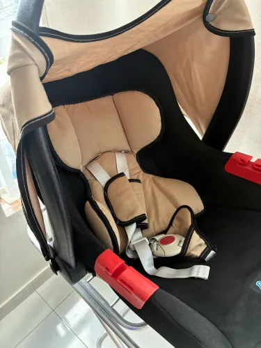 Bebê conforto Burigotto