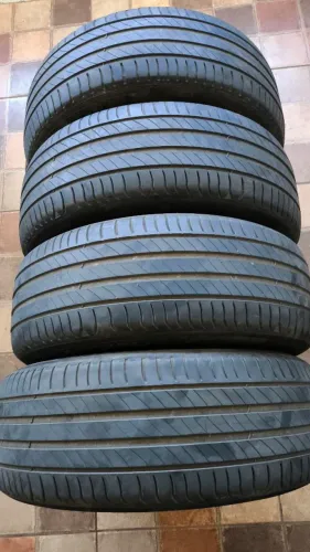 215/55/17 marca Michelin 