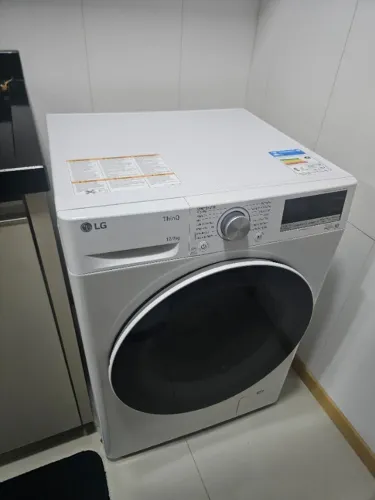 Lava e Seca LG ThinQ 12kg / 7kg - Um ano de uso
