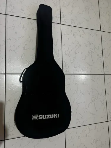 Violão Suzuki