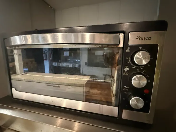 Forno elétrico Philco usado