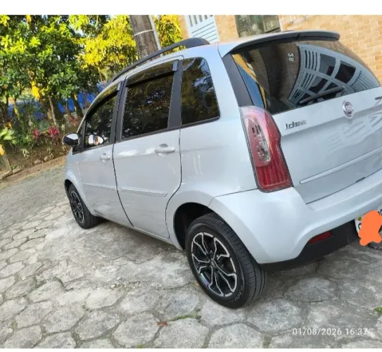 Fiat Idea Attractive 1.4 Fire Flex 8V 5P 2013