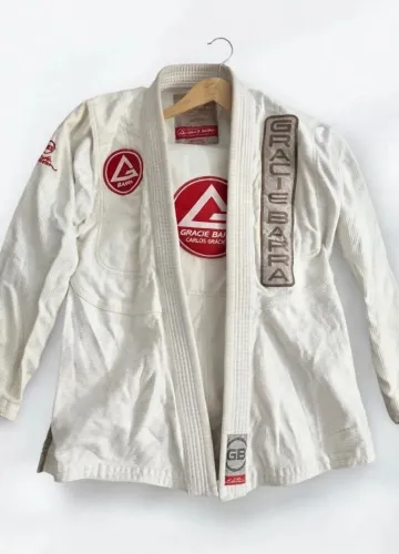 Kimono Gracie barra, semi novo, *38