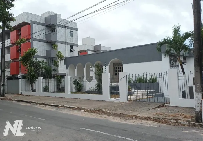 Casa com 9 dormitórios para alugar, 950 m² área total - Natal/RN