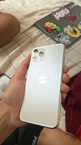 IPHONE 11 PRO 64GB pra vender rápido! aceito negociações