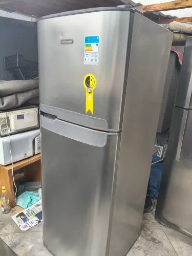 Geladeira inox Frost Free Continental