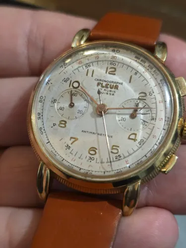 Relógio Cronógrafo Fleur Suíço 1950 Landeron 48 de 38mm em plaquê de ouro 18k trabalhado