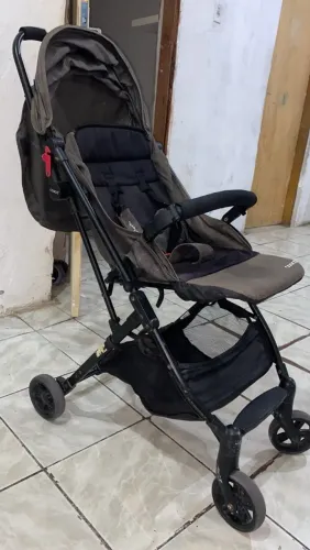 Carrinho de bebê cosco