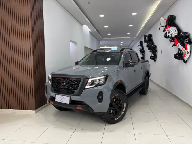 Nissan Frontier Pro4x CD 4X4 2.3 Bi-TB Die. AUT 2023