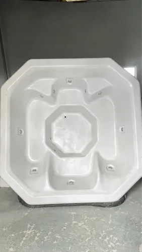 Jacuzzi 2,20x2,20x0,90