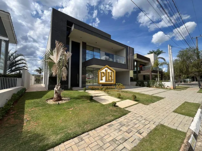 Casa à venda, 300 m² por R$ 3.000.000,00 - Condomínio Shambala II - Atibaia/SP