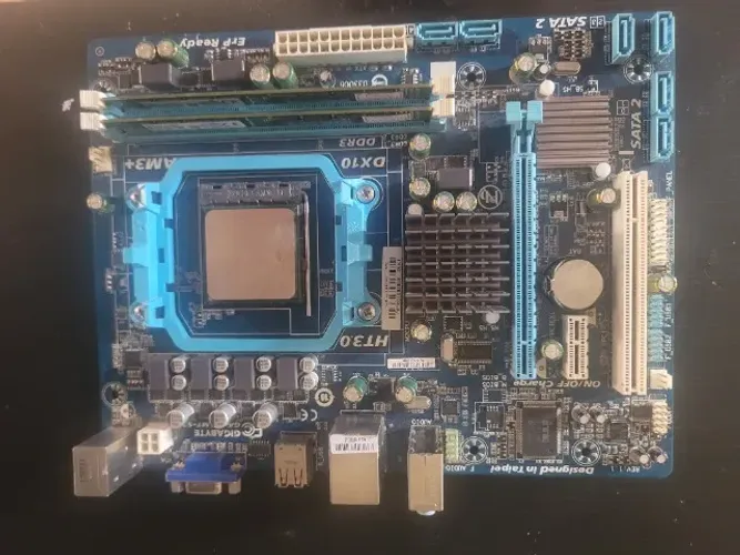 Placa Mae Gigabyte GA-78LMT-S2