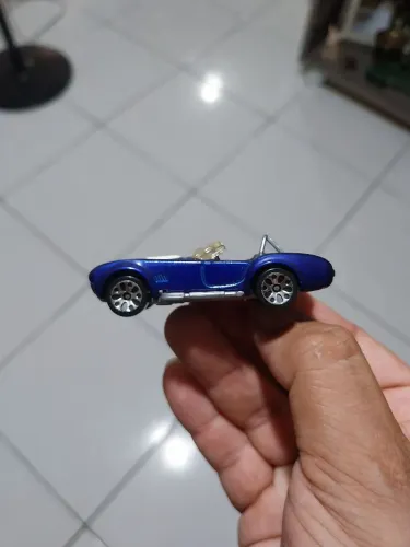 Matchbox 1965 Shelby Cobra 427 S/C