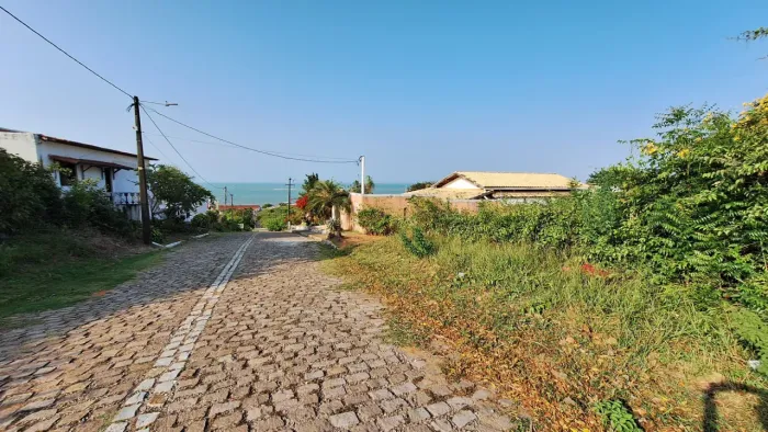 Terreno na praia de Pirangi próximo ao maior Cajueiro do Mundo.