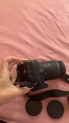 Câmera fotográfica - Canon EOS T5