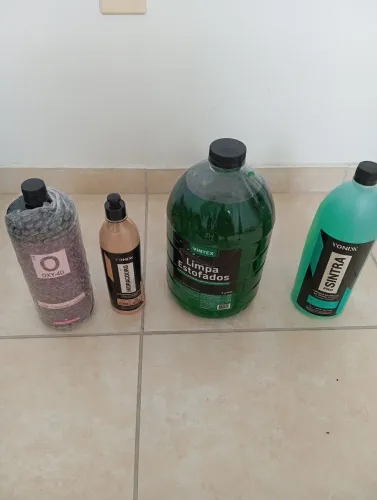 Vende-se kit de higienização de estofados 