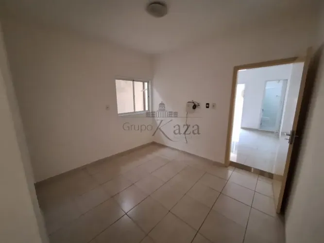 Oportunidade - Casa - Bosque dos Eucaliptos - 2 Dormitórios - 125m².