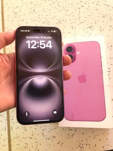 iPhone 16