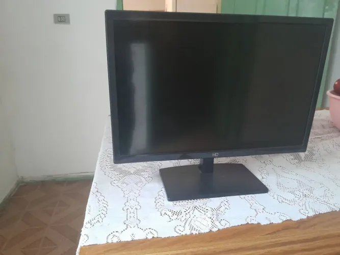 Vendo monitor computador semi novo HQ 19.5 tela