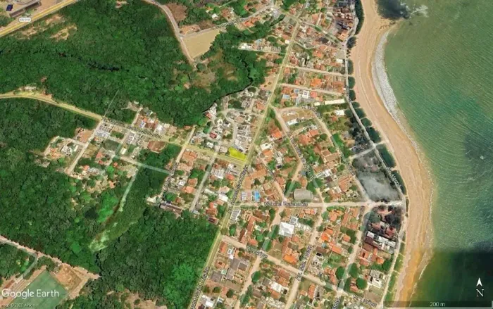 Imóvel para venda tem 708 metros quadrados em Manguinhos - Serra - ES