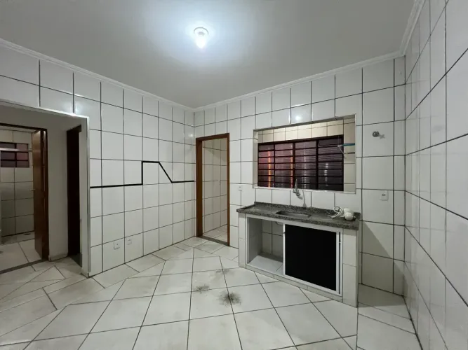 Imóvel para aluguel com 30 metros quadrados com 1 quarto em Irmãos Chiquetto - Louveira -
