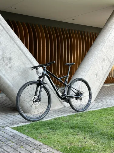 Cannondale Full Suspension - SRAM NX - RockShox - Aro 29