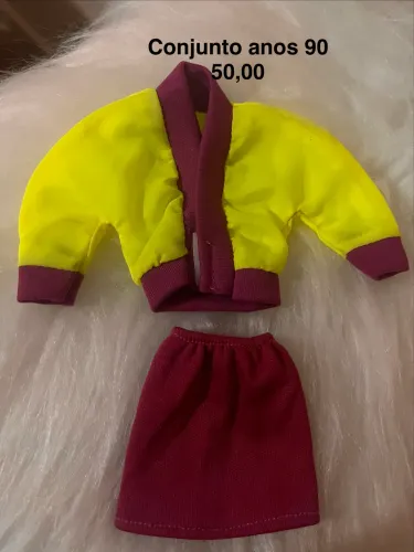 Conjunto anos 90 jaqueta verde neon e roxo
