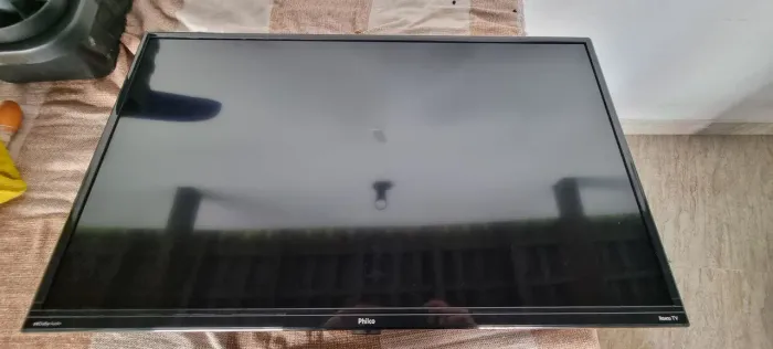 Televisão 32" philco com defeito