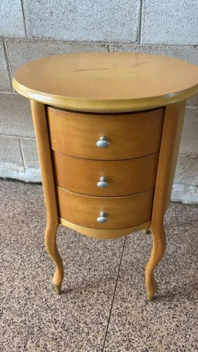 Mesa de cabeceira barrica 3 gavetas