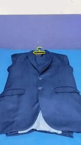 TERNO AZUL.