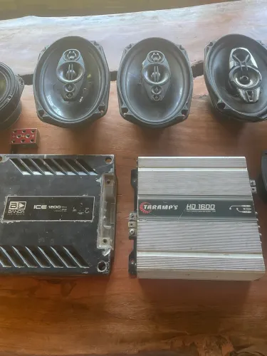 Vendo ou troco som automotivo