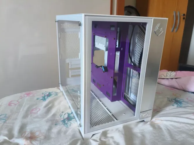 Gabinete cv300 edição especial + 5 fans aigo argb