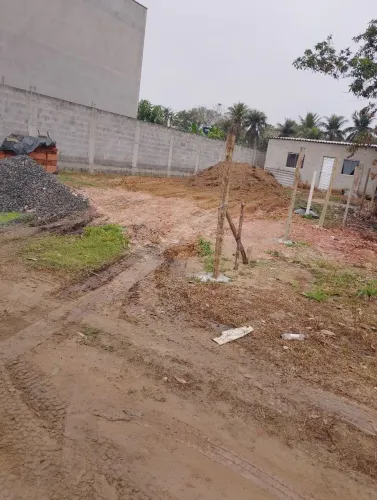 2 cômodos e 1 banheiro