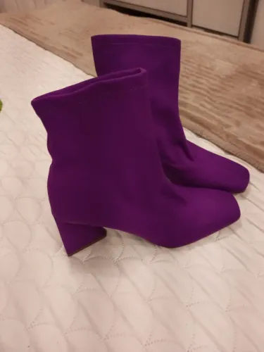 Botas femininas alto padrão