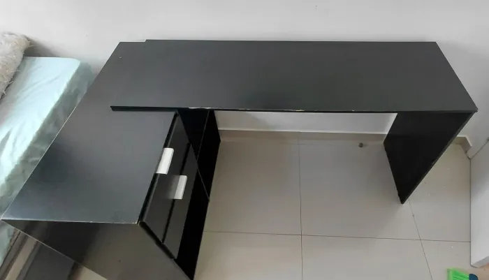 OPORTUNIDADE MESA DE COMPUTADOR PRETA