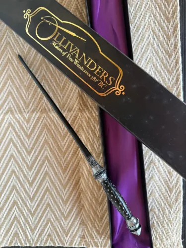 Varinhas Harry Potter temos diversas 