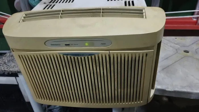 Ar condicionado Brastemp 7.500 BTUs valor 600 reais