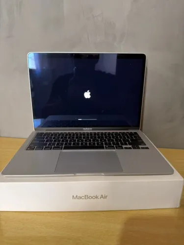 MacBook Air (2020)