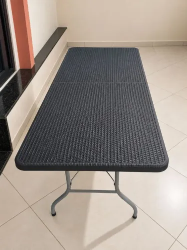 Mesa Dobrável 180x74cm - Portátil para Churrasco, Camping e Festas