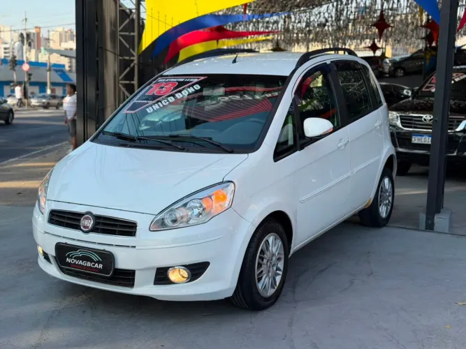 Fiat Idea Attractive 1.4 Fire Flex 8V 5P 2013
