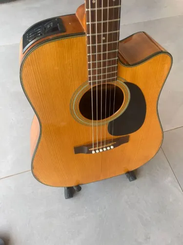 Takamine G séries 320SC