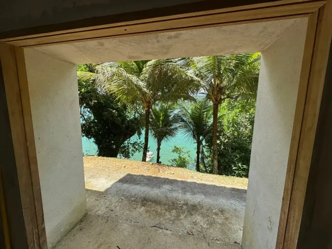 Sítio Beira Mar 40.000 M2 com casa - Parati Mirim - Paraty - RJ