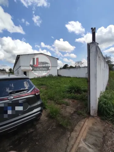 Galpão com 1000 M² p Aluguel ou Venda, Possui 2.000 M² de área total de terreno às margens