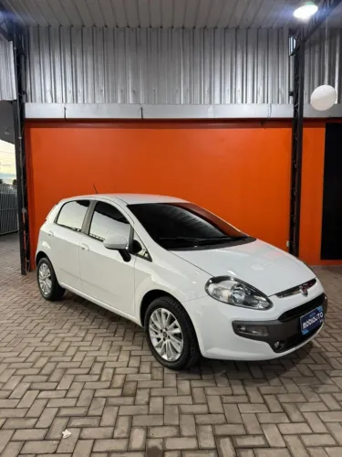 Fiat Punto Essence 1.6 Flex 16V 5P 2016
