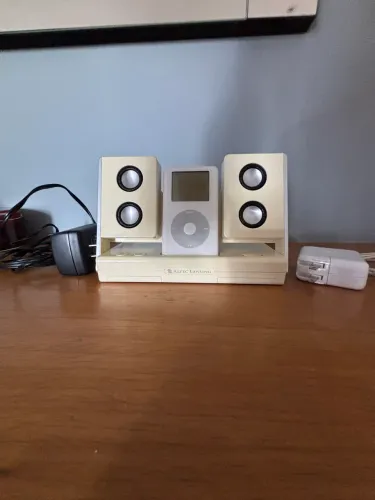 iPod Classic 20GB + Dock Altec Lansing inMotion Original | Funcionando | Único Dono