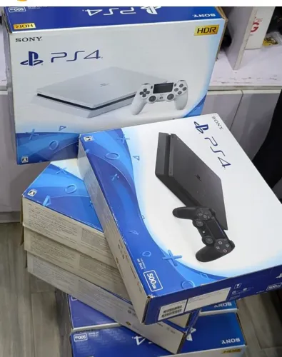 Playstation 4 slim 1tb 3 meses de garantia pouco tempo de uso