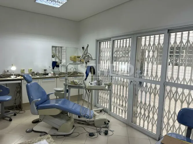 Sala para consultório odontológico pronta para uso! No bairro do Campo Grande / Vila Isa