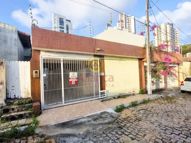 CASA PARA LOCAÇÃO NO TIROL