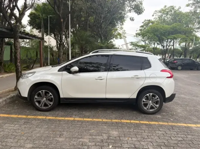 Peugeot 2008 Griffe 1.6 Flex 16V 5P Aut. 2017
